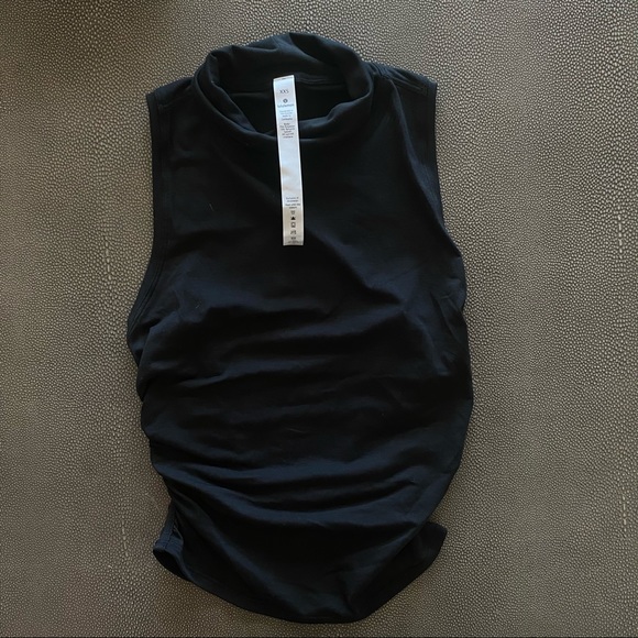 LuluLemon See the Horizon Tank - Picture 5 of 5